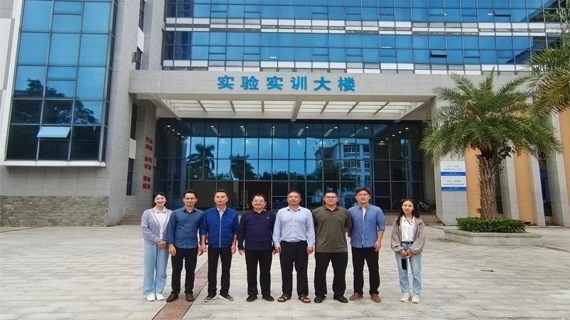 马达启动电容参数揭秘：如何准确解读与选择**